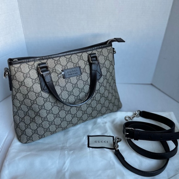 Authentic Gucci Beige GG Supreme Convertible Small Tote - Picture 7 of 16